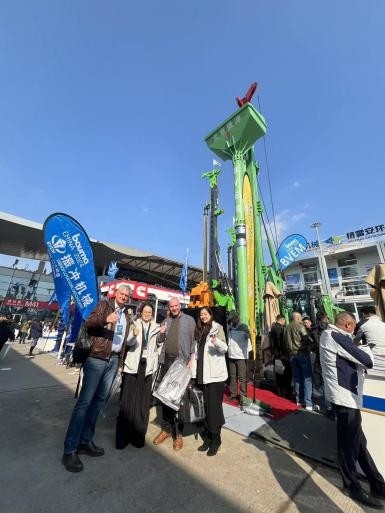 Fabricante chinês 214kN força centrífuga Dispositivo de vibração montado na plataforma de perfuração sistema de partilha de energia