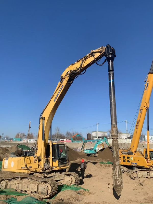 Equipamento Vibroflot da Marca BVEM China, Diâmetro 500-800 mm, com Potência do Motor de 176 KW