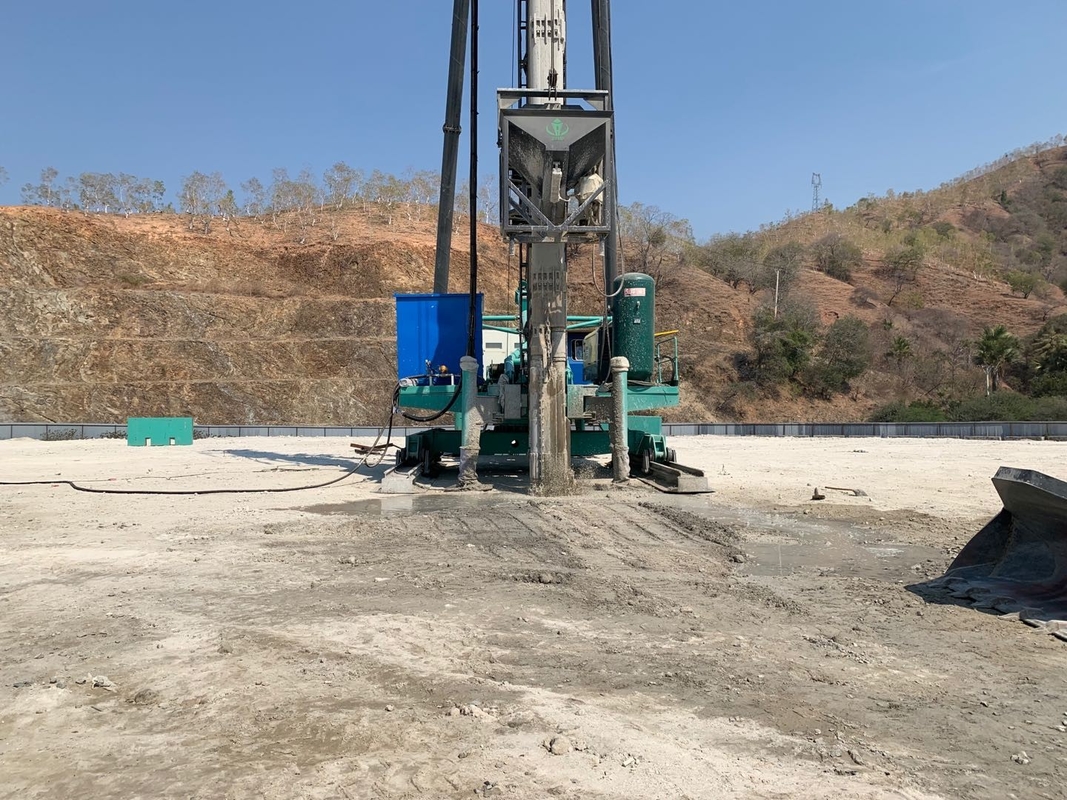 Tipo de quadro de passeio da pilha do equipamento inferior de Vibroflot da alimentação para sedimentos Clay Soft Soil Improvement